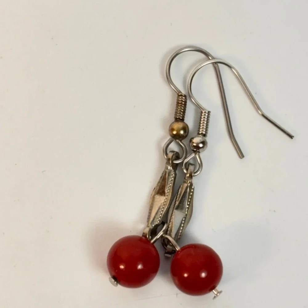 Vintage Glass Bead Dangle Earrings Red Black Boho Minimalist 90s Whimsygoth Goth